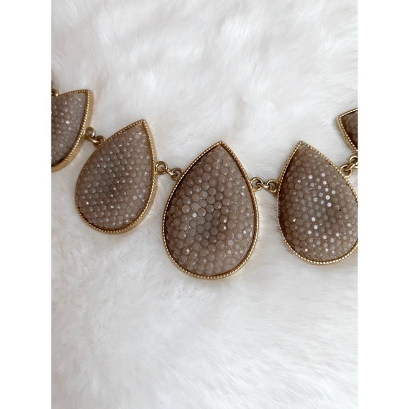 Forever 21 Statement Necklace - Picture 3 of 4